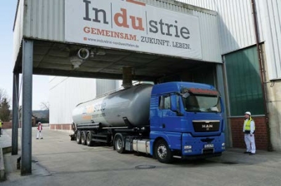 Truck logistics control system
